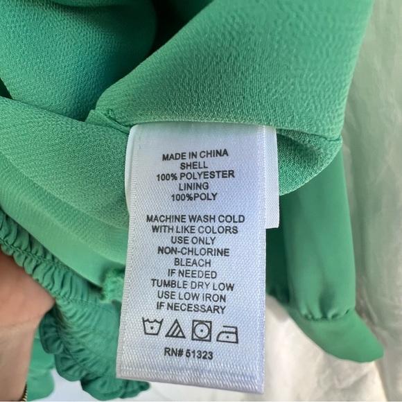 1. STATE Smocked Waist Blouse – Green XL - Picture 7 of 8